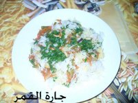 صينية أرز مع طبقات الدجاج والخضار2.jpg