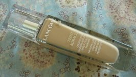 teint miracle lancome.jpg