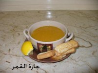 شوربة العدس مع اللحم المفروم.jpg