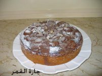 كيكة الطبقات بصلصة الكاكاو1.jpg
