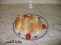 سلطة الجبن بالصمون.jpg