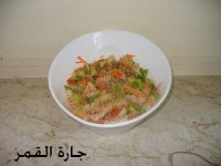 سلطة المعكرونة مع الخضار لبنت الكويت2.jpg