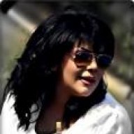 عدسة برونزية